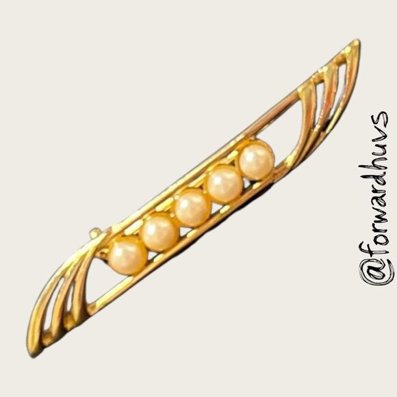 Vintage Gold-Tone Brooch with Faux Pearls - Picture 4 of 8